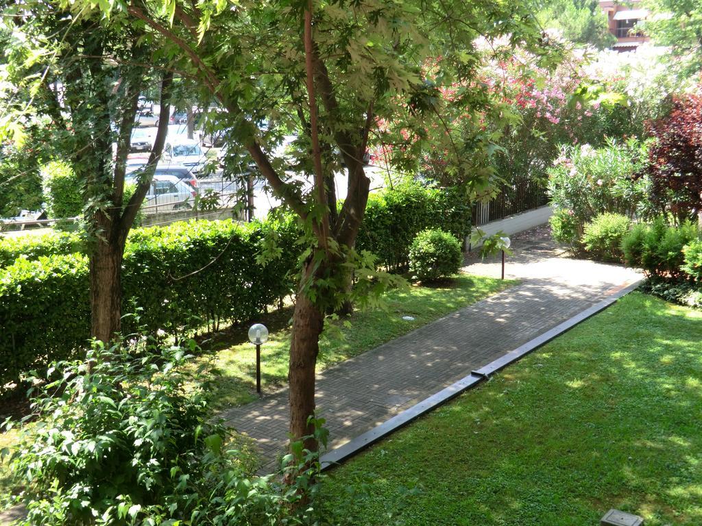 דירות דסנזאנו דל גארדה Doctor House Desenzano מראה חיצוני תמונה