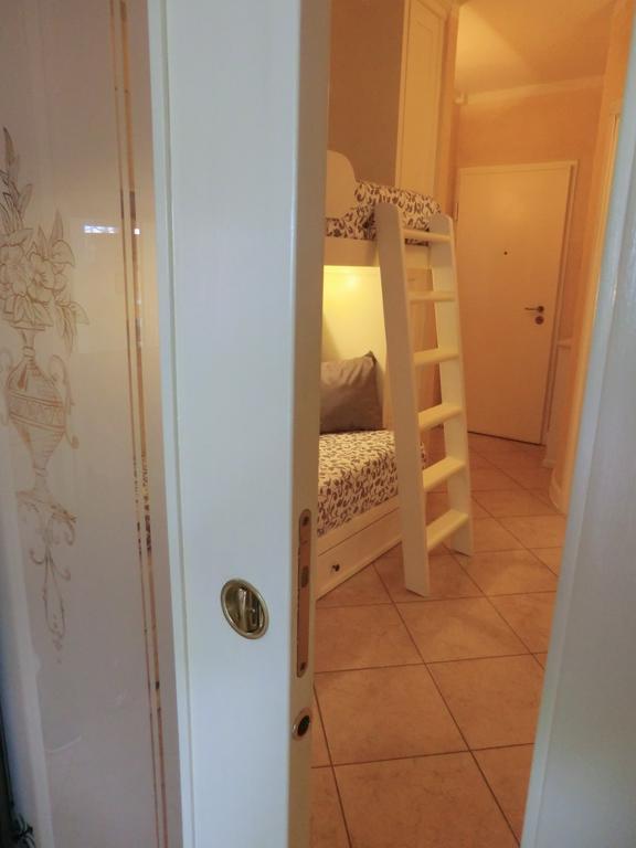 דירות דסנזאנו דל גארדה Doctor House Desenzano מראה חיצוני תמונה